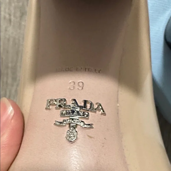 Vintage Prada Navy Patent Leather Block Heel 39 PRISTINE ASO Carolyn Bessette - Picture 10 of 12